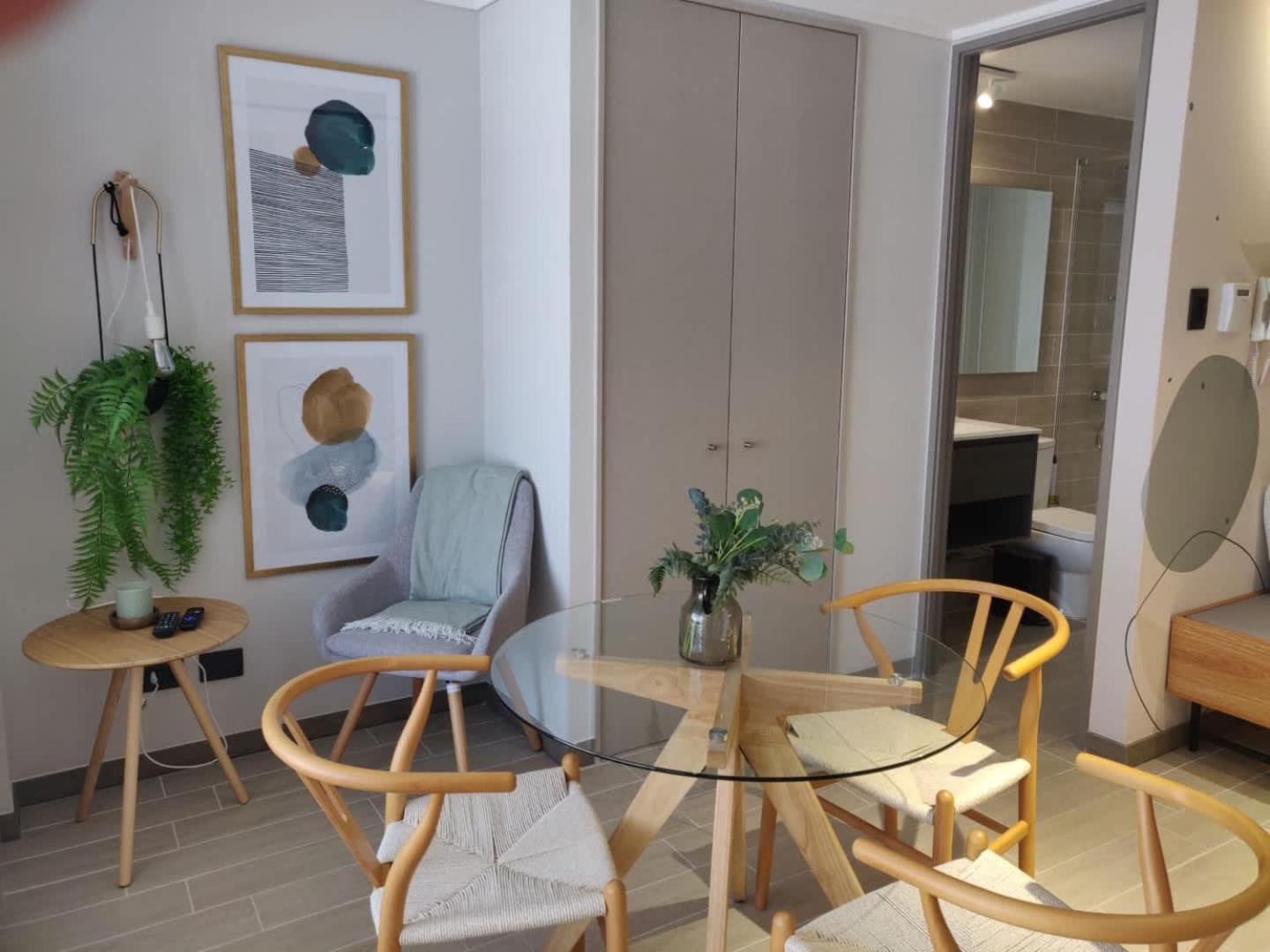 Inviting In Vibrant Nunoa 2 Guests * Santiago