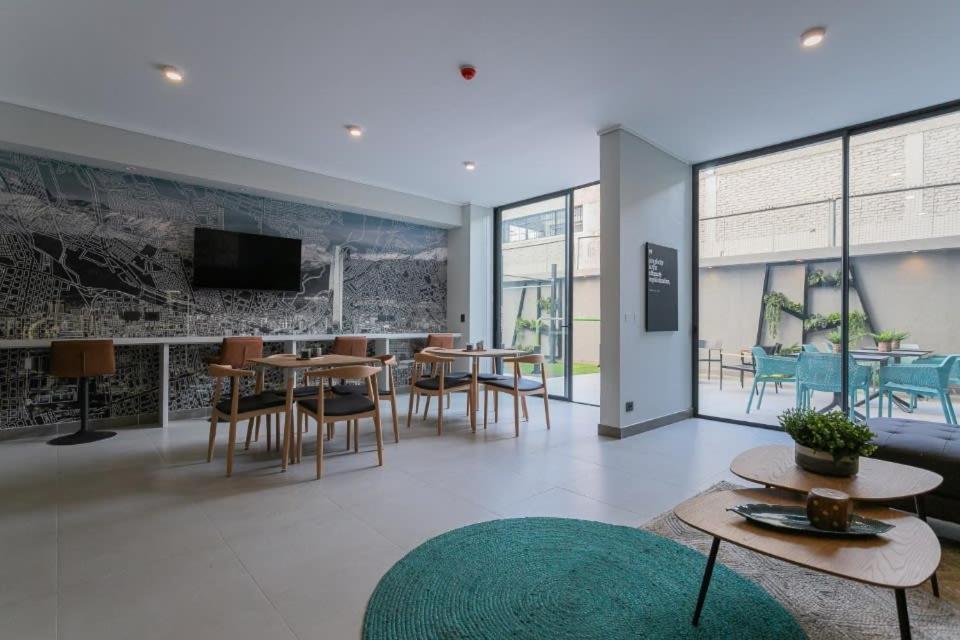Inviting In Vibrant Nunoa 2 Guests Apartamento *
